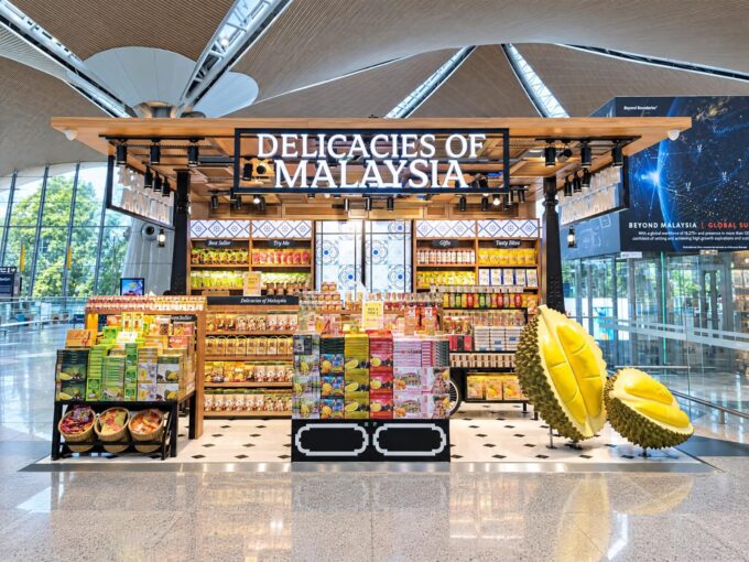 Delicacies of Malaysia souvenir store at KLIA Terminal 1
