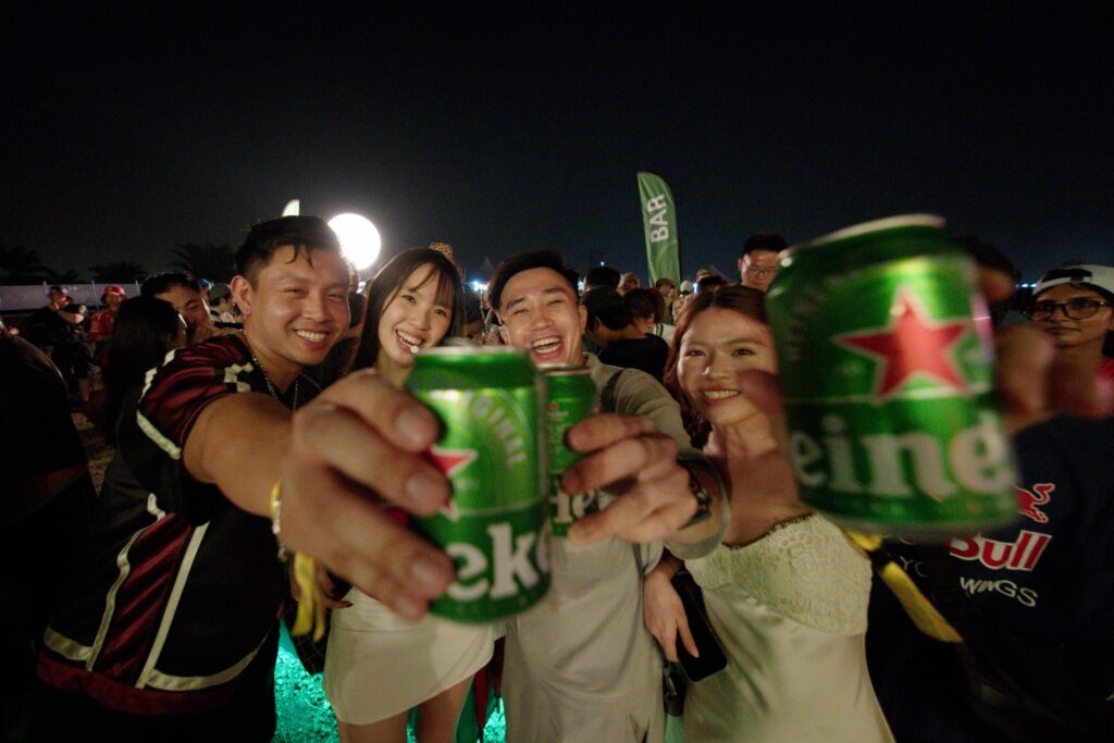 F1 Malaysia 2026 fans celebrating at the evening music programme at Sepang
