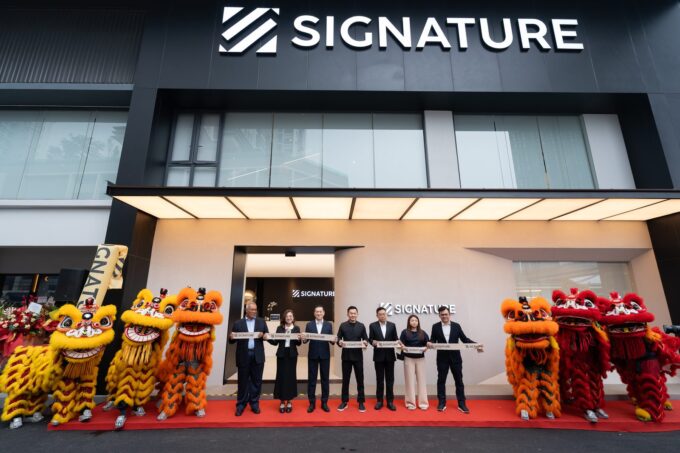 Signature Flagship Store Damansara ribbon-cutting ceremony